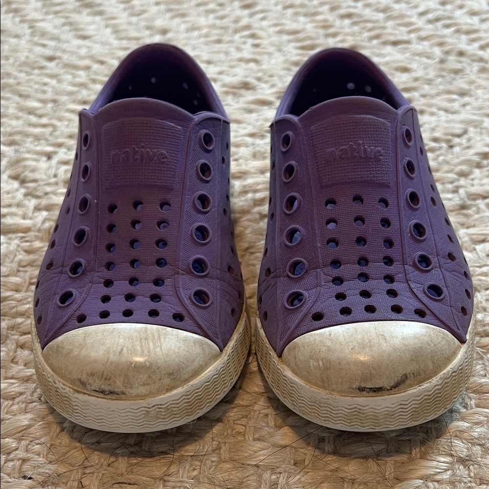 Native Kids Purple Slip-On Shoes with Glow in the Dark Toes